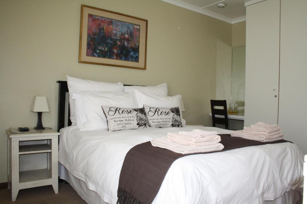 Ohannas Bnb & Self Catering Plettenberg Bay Extérieur photo