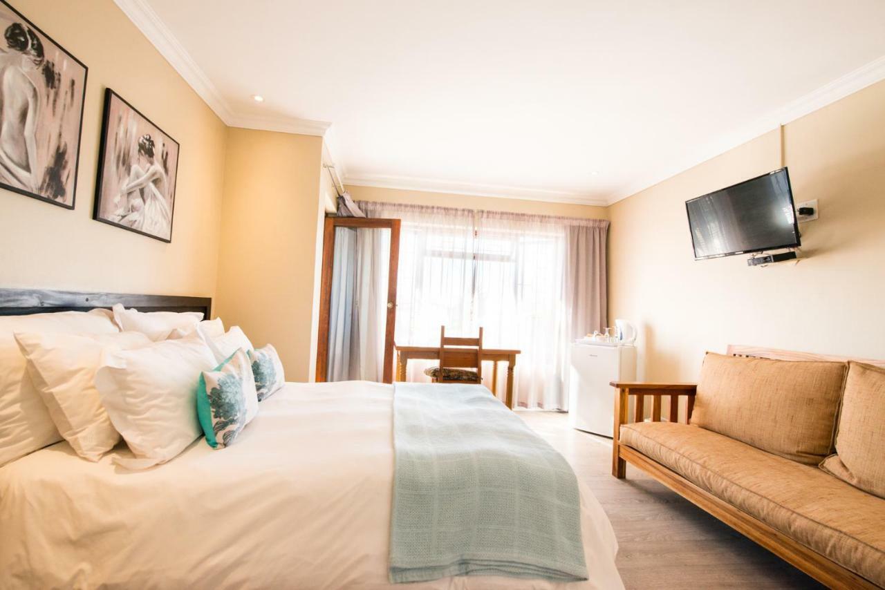 Ohannas Bnb & Self Catering Plettenberg Bay Extérieur photo